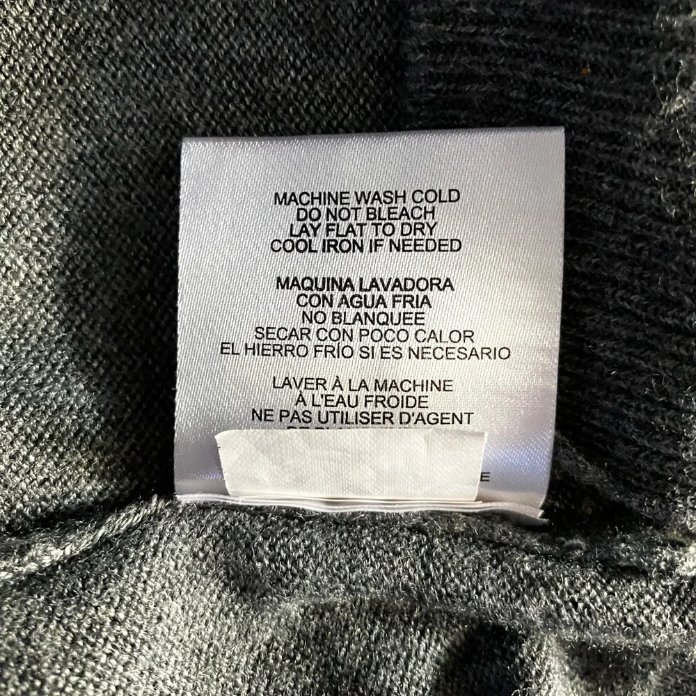 Ellen Tracy grey round neck long sleeve nylon/rayon blend sweater/pullover - Picture 8 of 15